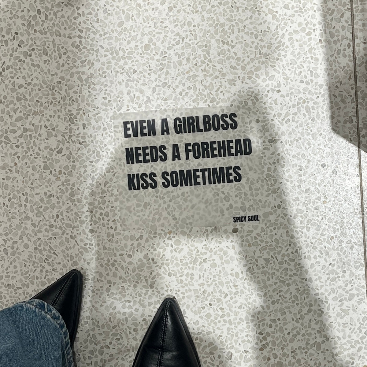 Phrase 02 'Girlboss'