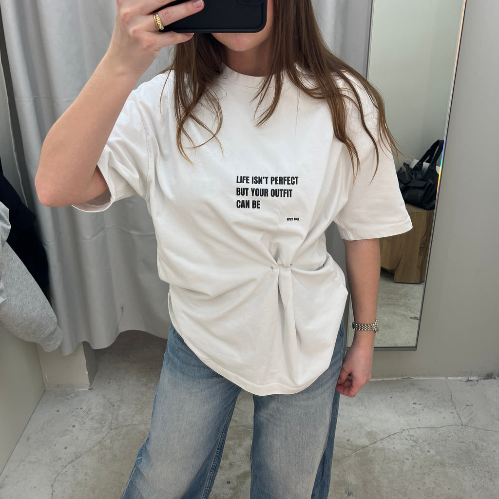 Phrase 04 'Outfit'