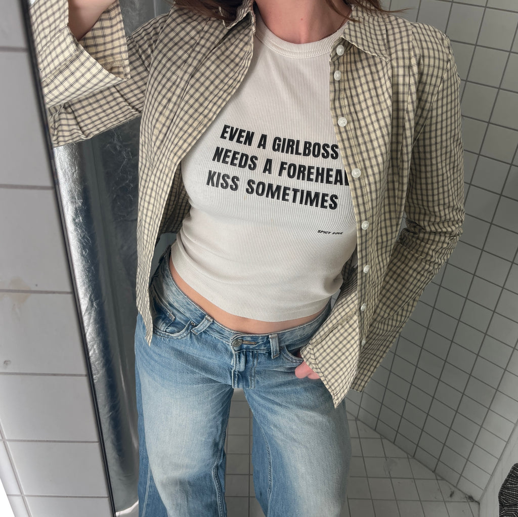 Phrase 02 'Girlboss'
