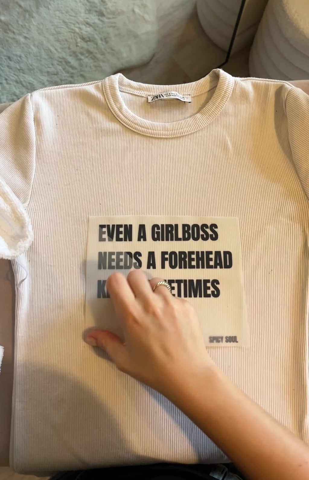 Piece 02 'GIRLBOSS'